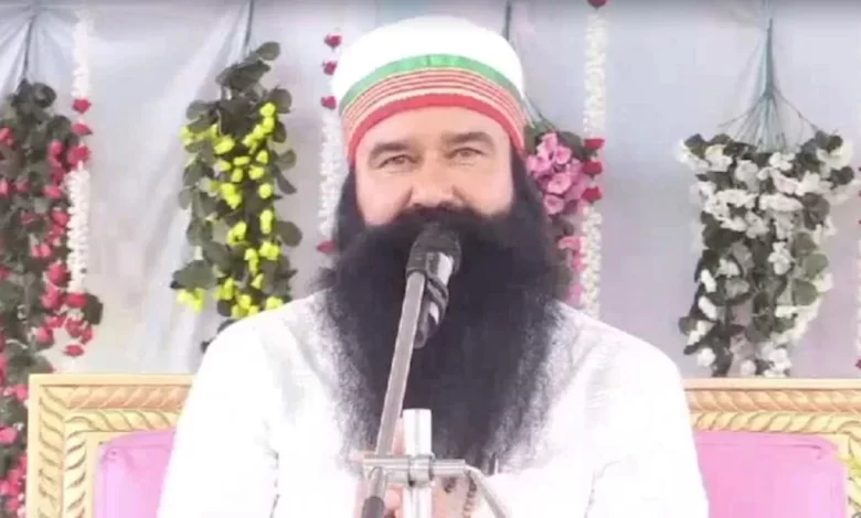 Haryana 'BJP' leaders line up next to paroled Ram Rahim Singh