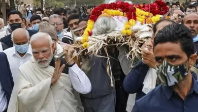Heeraben's cremation at Gandhinagar